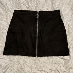 Size S Zip-Up Mini Skirt