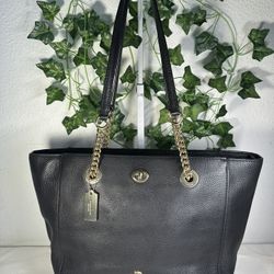 Coach Turnlock Chain Tote 27 - Style 57107