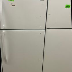 VISSANI MDTF18WH 18.0 cu. ft. Top Freezer Refrigerator G5