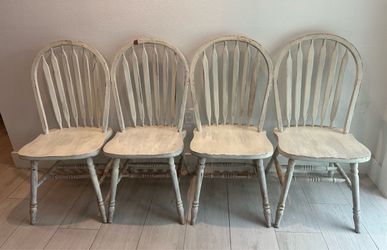 Set of 4 Windsor Style Rustic Farmhouse Dining Chairs - Wood - White
