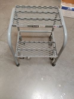 Utility Step Ladder w/ Wheels Uline