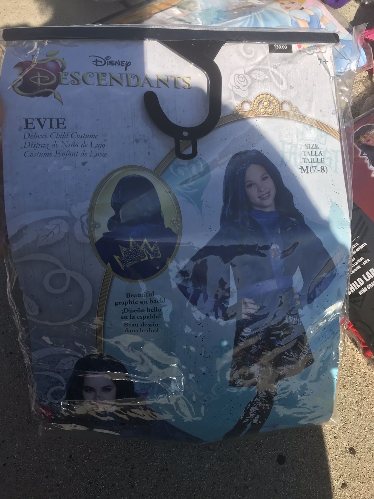 Evie costume