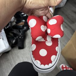 Authentic MINNIE BOW VANS