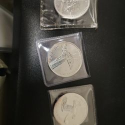 1oz Canadian Silver Bullion Coins .999 Mint Condition NEAR SPOT