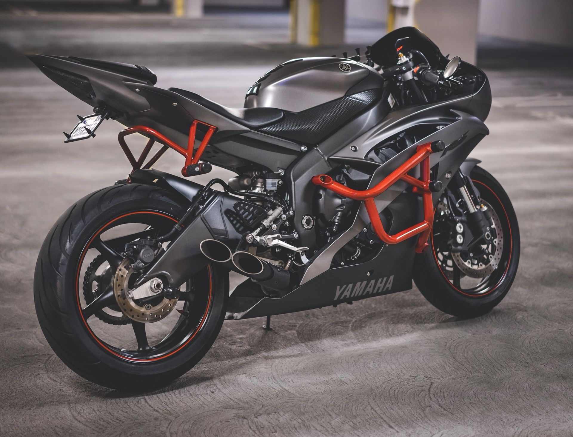 R6 toce exhaust