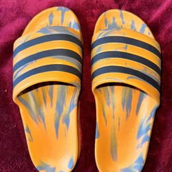Women’s Adidas Slides Size 9