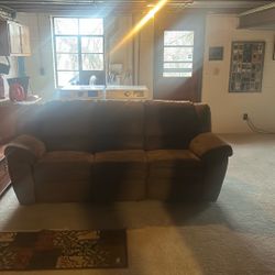 Dual Recliner Couch For Sale. Great Shape. Asking $100 Or Best Offer. 