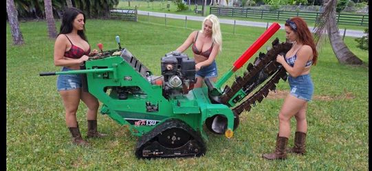 2022 Vermeer RTX130 Walk-Behind Trencher – 417 Hours – Excellent Condition
