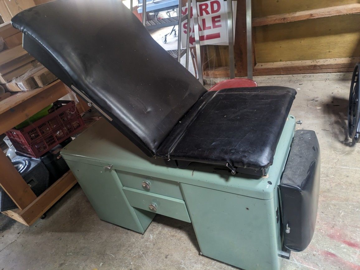 Vintage Dr Exam Table