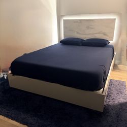 Queen Size Bedroom Set
