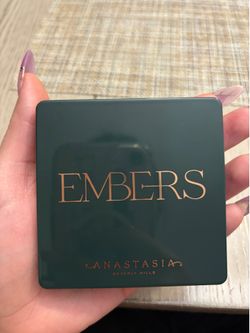 Anastasia Beverly hill embers