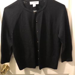 St John Collection Black Sweater Cárdigan Size S 72% Wool 28% Rayon 3/4 Sleeves Gold& Black Buttons Great Condition 