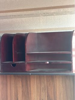 Desk organizer