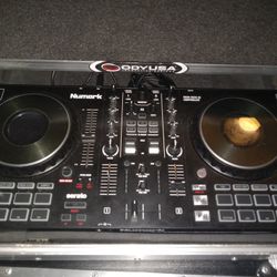 Numark Mixer
