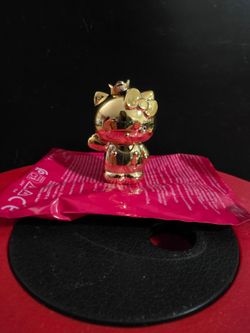 Hello Kitty Gold