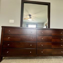 4 Piece Bedroom Set Cherry Wood 