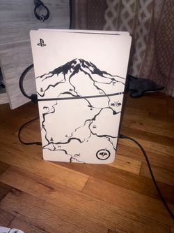Sony PlayStation 5 Slim Console - Ghost of Yotei Black Limited Edition