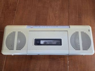 Beige VTG Realistic AM/FM Stereo Radio & Cassette Player, Cassette Tape Playback