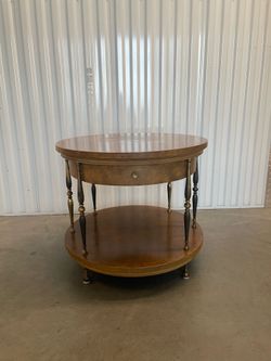 Vintage Mastercraft Round Table