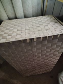 Canasta para lavandería