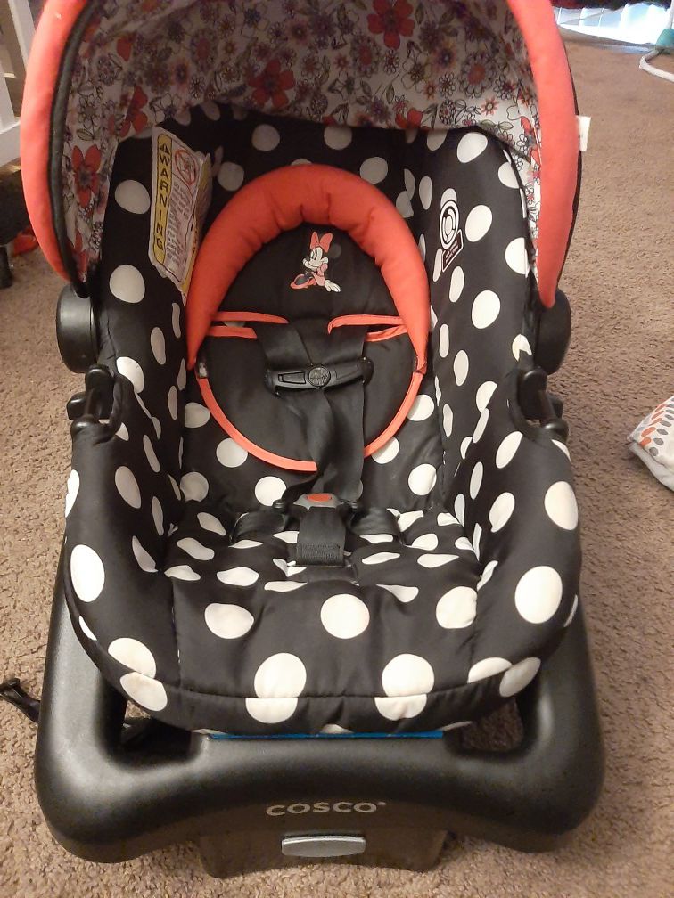 Cute Minnie mouse Carseat