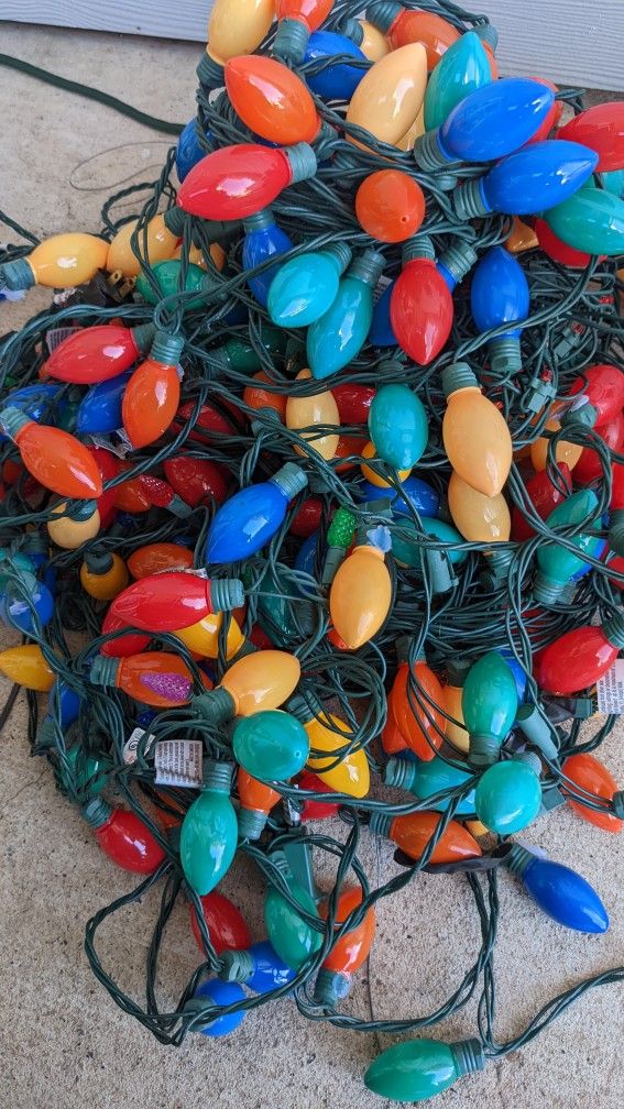Holiday Time C9 Smooth Ceramic Multi Color LED CHRISTMAS lights
