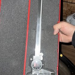 SPI 0" to 12" Range, 0.001" Graduation, 0.1" per Revolution, Dial Caliper Bla...