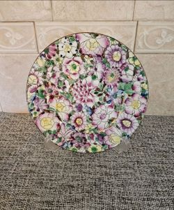 Vintage "Thousand Flowers" Chinese Export Porcelain Plate - 10"
