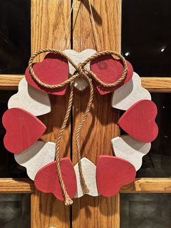 19” Genuine Western Red Cedar Finish Wooden Heart