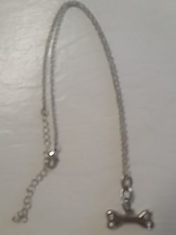 SILVER DOGBONE NECKLACE