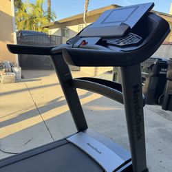 NordicTrack Elite 1000 Treadmill 