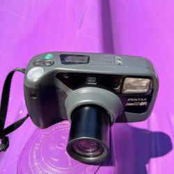 PENTAX Zoom90 WR (Weather Resistant) 35mm Camera Film - W/ Remote