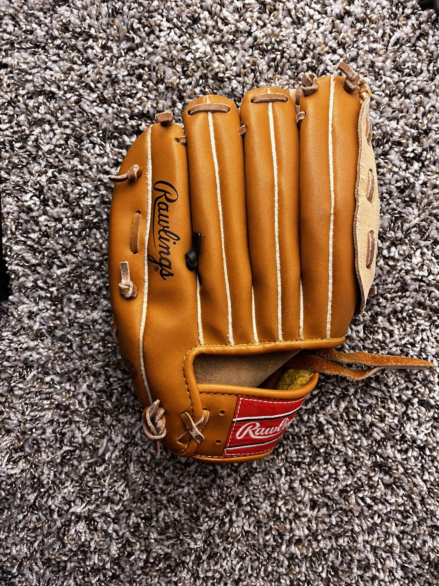 Rawlings Baseball Glove