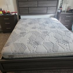 Bed With Mattress