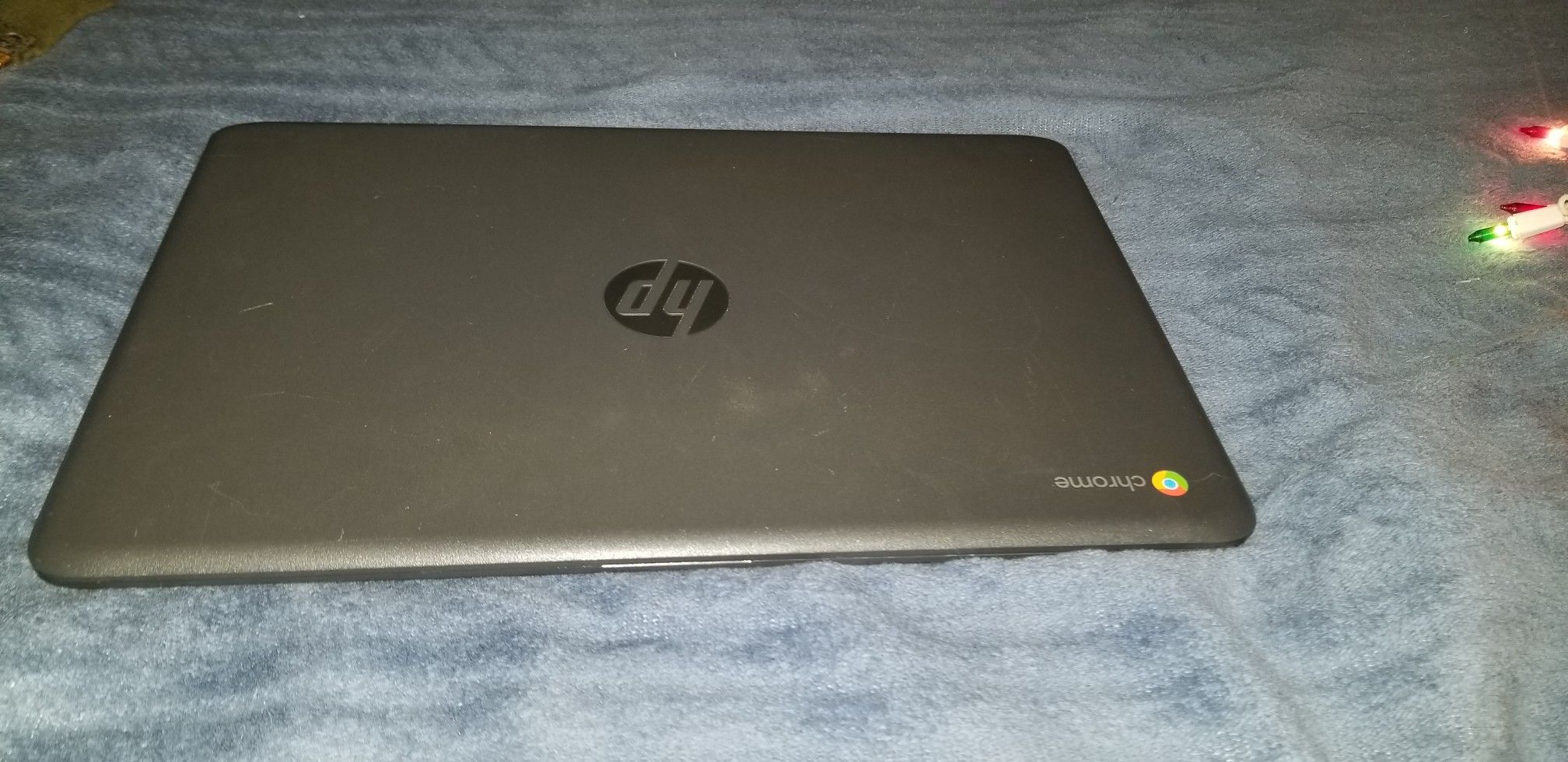 Hp Chromebook 14 for sale ( CHARGER NOT INCLUDED) Available for Trade