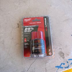 Milwaukee M12 REDLITHIUM HIGH OUTPUT CP2.5 Battery 48-11-2425