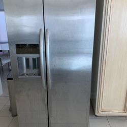 KitchenAide Refrigerator 