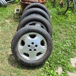 Aluminum Wheels And Tires (Toyota)