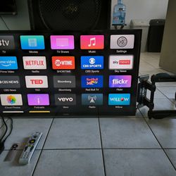 Toshiba 40" TV + Apple TV Smart +wall mount / READ DESCRIPTION