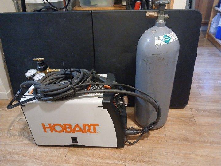 Mig Welder, Hobart 140