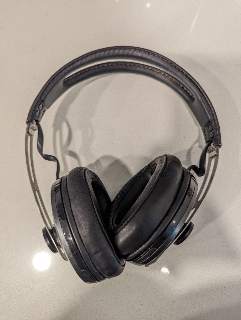 Sennheiser Momentum 2