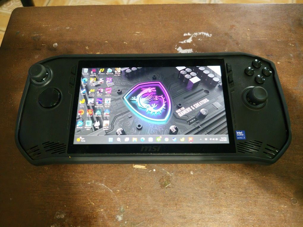 Msi Claw Ultra 7 With 1tb ssd And 1tb Micro SD Card 