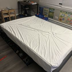 Queen Size Mattress With Bed Frame
