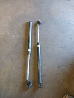 Toyota 4runner Lift gate shocks