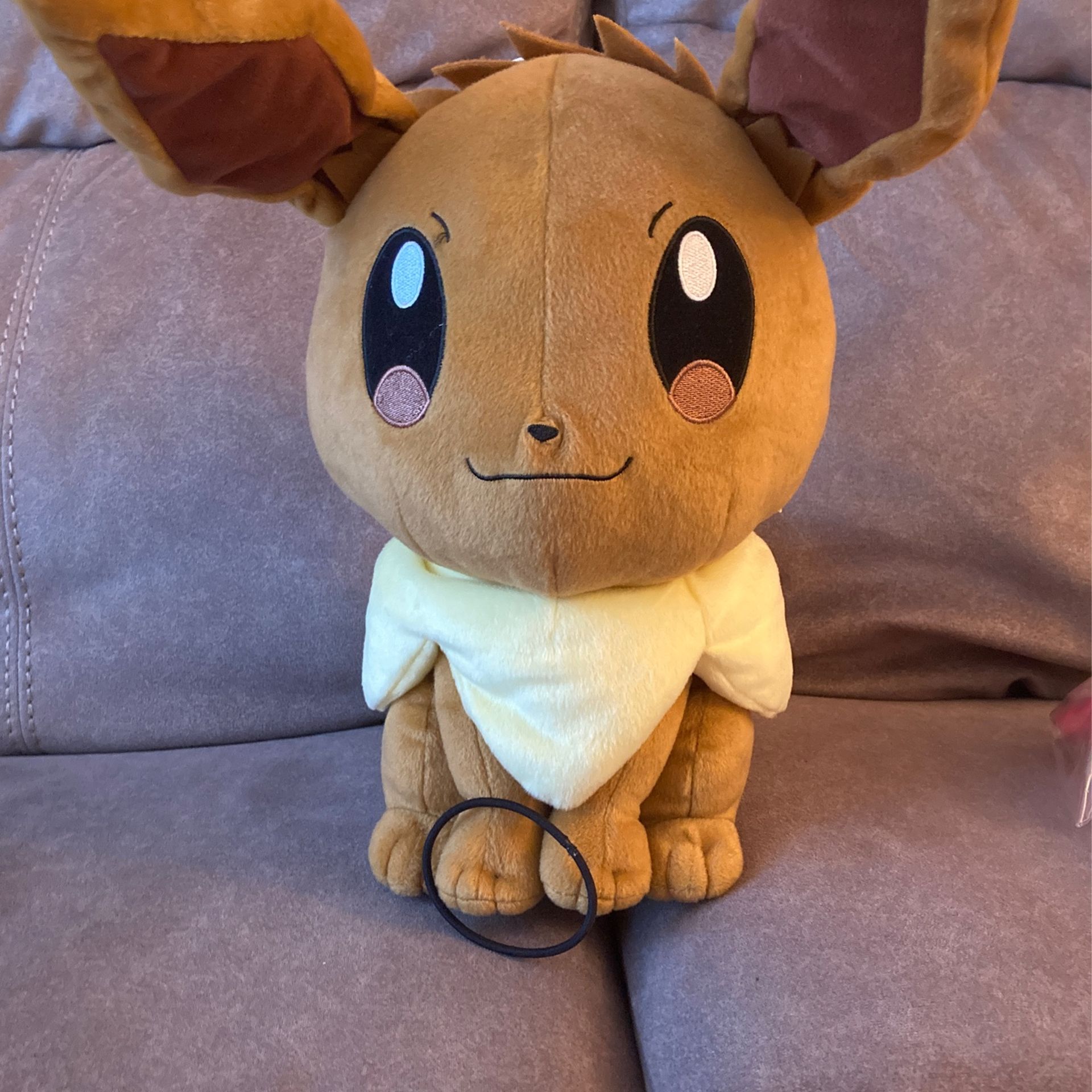 Pokemon Plush (Eevee)