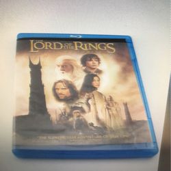 The Lord of the Rings: The Two Towers (Blu-Ray & DVDs) (widescreen) (179 Mins)