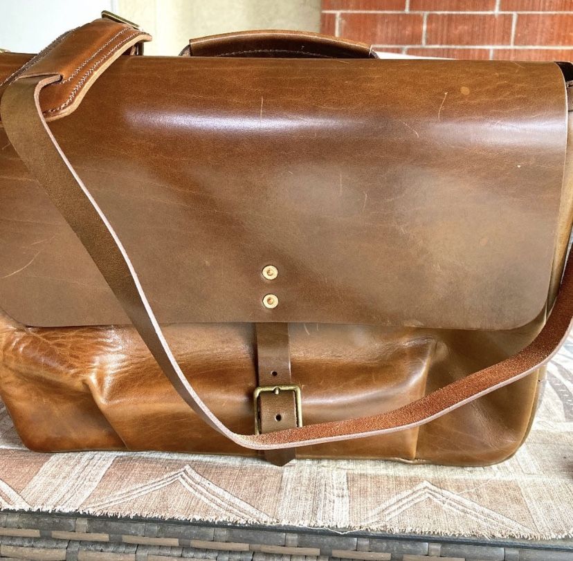 Satchel And Page Mailbag