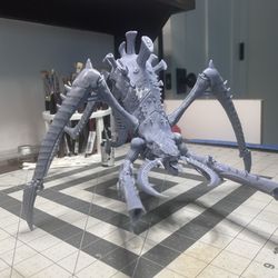 Warhammer 40K Tyranid Hierophant 