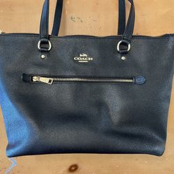 Coach Gallery Tote Bag - Black and Gold