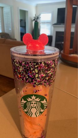 Straw topper